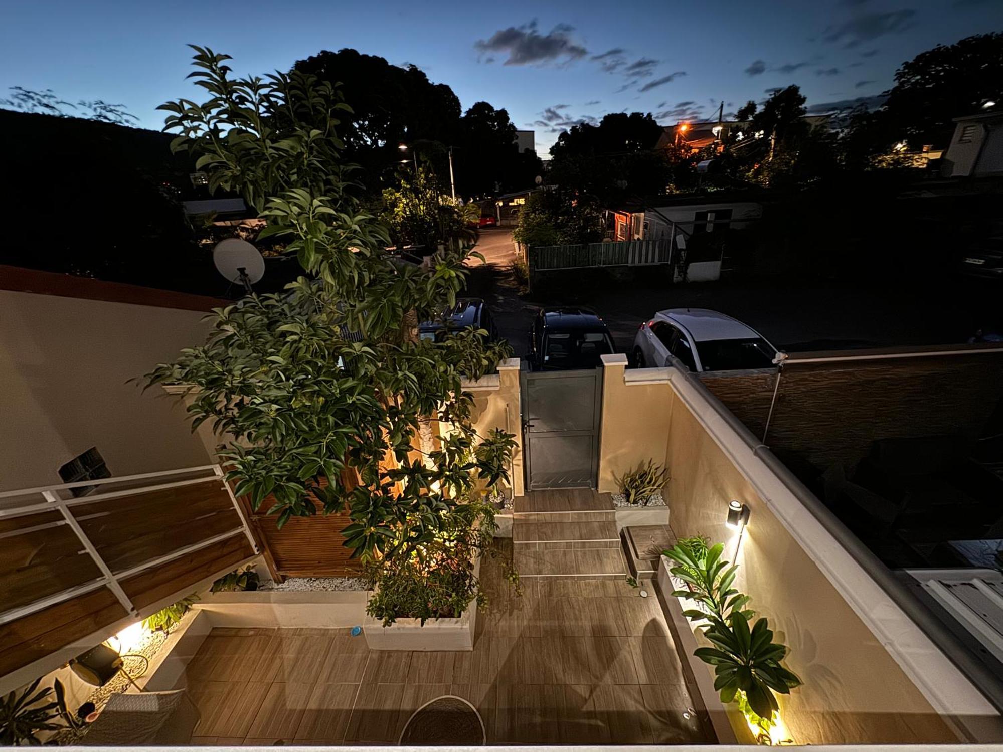 Grand Studio Charmant, Tout Equipe… Saint-Denis Exterior photo